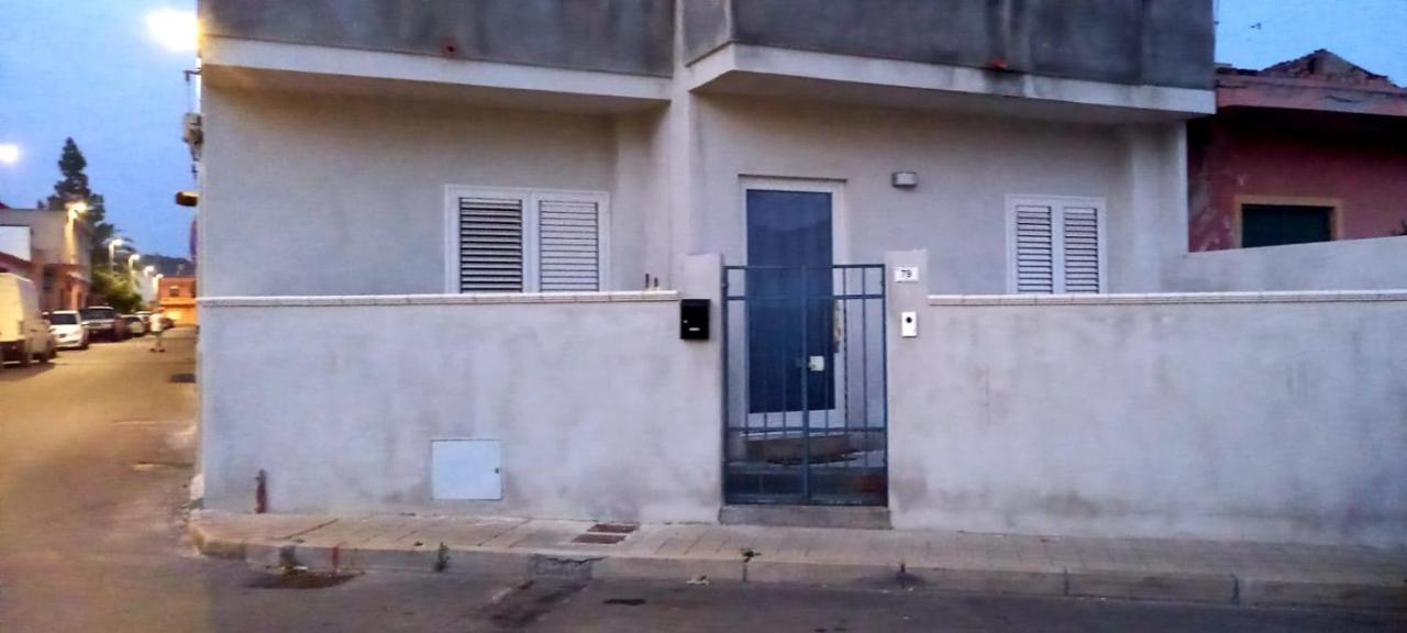 La Casa Di Isa Lägenhet Maracalagonis Exteriör bild
